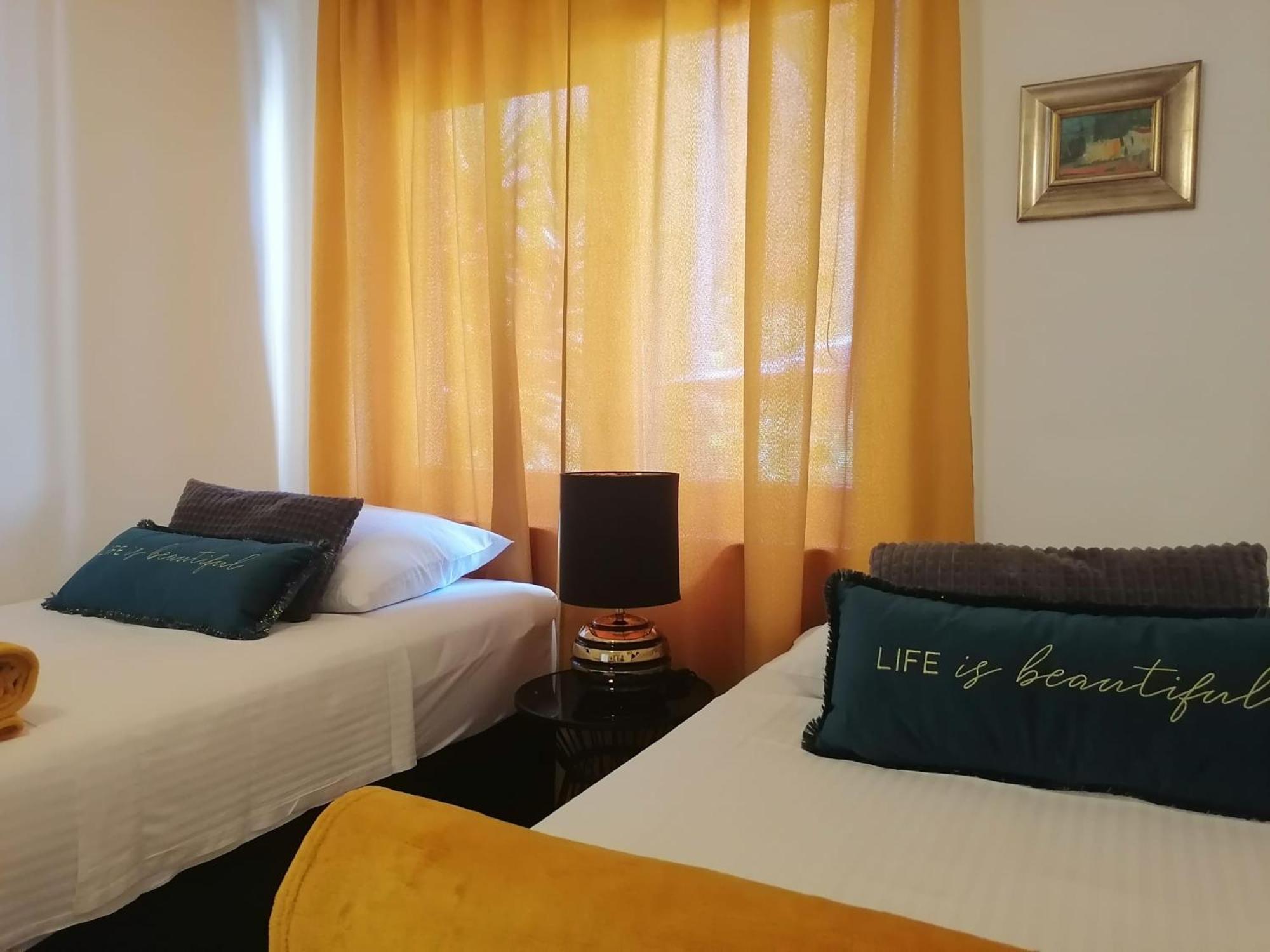 Apartment Goodmood สปลิท ภายนอก รูปภาพ